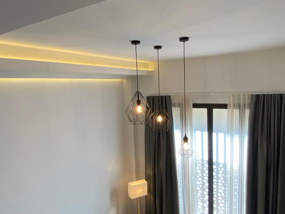 Appartamento Loft Laura Nervion Siviglia Esterno foto