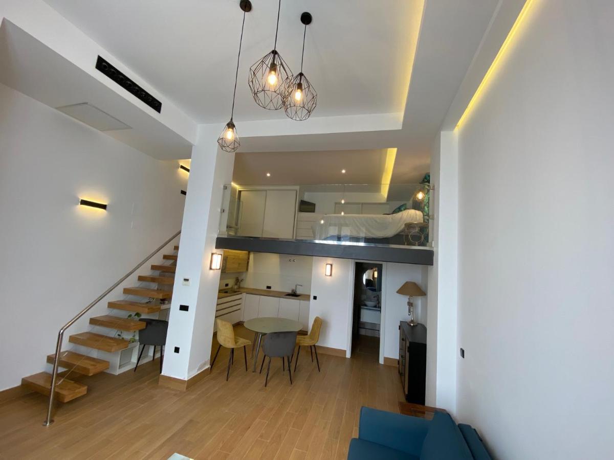 Appartamento Loft Laura Nervion Siviglia Esterno foto